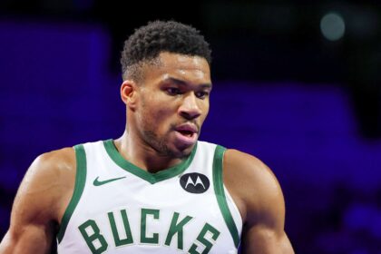 Giannis Antetokounmpo Has Clear Message About Bucks’ Struggles