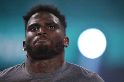 Tyreek Hill Blames Celebrity For Him Not Being On Jets